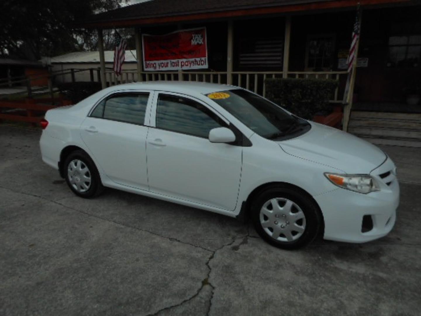 2013 WHITE TOYOTA COROLLA BASE; S; LE; (5YFBU4EE2DP) , located at 1200 Cassat Avenue, Jacksonville, FL, 32205, (904) 695-1885, 30.302404, -81.731033 - Photo#2